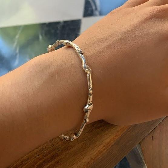 Pulsera rama de árbol en plata de ley | Mizril.